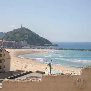 Yoga Retreat En Santiene Yoga&surf House San Sebastián